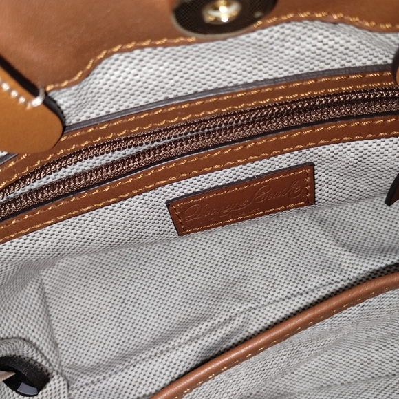 Dooney & Bourke mini Barlow leather bag, never used, out of production - Picture 8 of 12